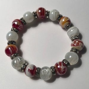 Marbled Red & White Glass Beaded Bracelet